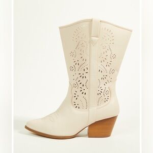 Arula (Alterd State) Vaca Wide Width Boots